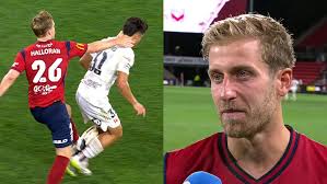 Reds star reacts to teammate's dismissal in narrow defeat to Wanderers