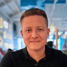 How Shopify Makes Long-Term Growth Decisions