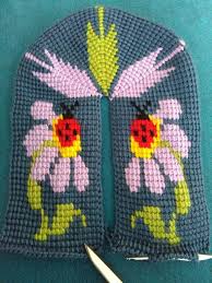 Hausschuhe Stricken Panosundaki Pin
