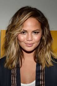 The oval face shape has always been considered the ideal. 25 Amazing Haircuts For Round Faces To Inspire You Feed Inspiration Round Face Haircuts Hair Styles Hairstyles For Round Faces