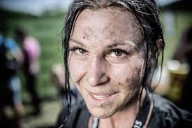 Tough race 2015: Underhållande lerlopp lockar många