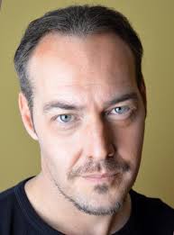 Stuart McNEIL : Biography and movies