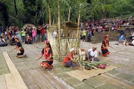 In traditional iban religion, the longhouse community is the principal congregation, or body of the principal guardian of customary adat is the longhouse headman, or tuai rumah. Seja Kampung Tepoi Tebedu Budaya Adat Dan Sejarah Sarawak Facebook