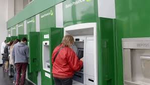 Fuerte acatamiento al primer día de paro contra el ataque a la caja jubilatoria. El Banco Provincia Aumento El Limite De Extraccion En Cajeros