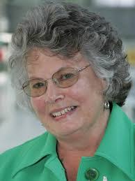 Molly Peters's Instagram, Twitter & Facebook