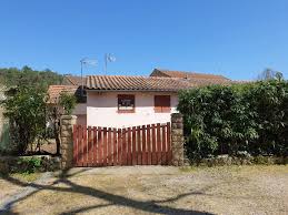 Téléphone, mail, plan d'accès, services, avis. La Villa Des Fleurs Lamalou Les Bains France Booking Com