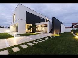 Black And White Modern House Design Modern C House Modern House Design With Simple Black And White Colors Combined With Amazing Shape Architecture Modern Architecture Modern Architecture House