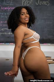 ▷ Hadiya Honey В Busty black 18 year old Hadiya Honey gets lessons in  fucking from her teacher (Фото 165) | Naughty America