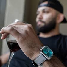 Watch Review : Brew Retrograph Teal