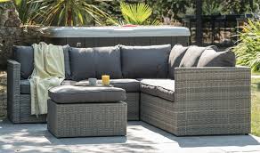 Salon jardin gris salon de jardin gris salon de jardin bois gris salon jardin resine gris. Salon Bas De Jardin Resine Tressee Gris Camaieu 5 Places Bonheur