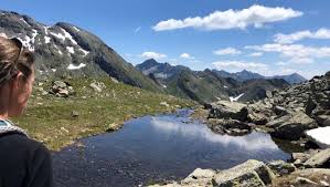 Water is hier helemaal in zijn element, in het landschap met meren, grotten en kloven. Wandelvakanties Zwitserland Weer Mogelijk