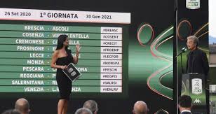 De officielle opstillinger er ikke klar. Serie B 2020 2021 Il Calendario Completo Del Lecce I Am Calcio Lecce