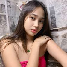 Nicole Luciano's Instagram, Twitter & Facebook