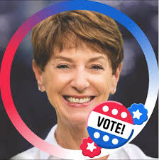 Congratulations to Sandy Parker (GNL Class X), the first recipient of the  League of Women Voters of Collier County's “Outstanding Community Partner”  award! Sandy is a regular presenter for GNL—both