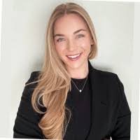 Anna Salvati's Instagram, Twitter & Facebook