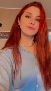 Un poquito de mi ❤️🌈 , Cuando era niña escuchaba esta canción y miraba el  videoclip, miraba a cada mujer que allí aparecía, cantando con tanta  alegría y empoderamiento después de que quizás habían ...