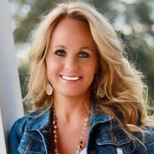 Betsy Hyman, Realtor