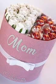 And since there are so many different types of moms out there, we've got all kinds of great ideas on how to wish a happy birthday to your mom to help you. 33 Mother S Day Gifts To Say That Your Mommy Is The Best Mom Gifts Box Mother Gifts Box Sweets Gift
