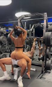 Fucking in the gym - Porn Videos & Photos - EroMe
