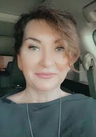 Flora Mcleod's Instagram, Twitter & Facebook