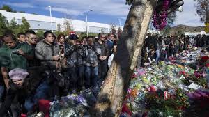 November 2013 im alter von 40 jahren in valencia (teil von santa clarita, kalifornien) gestorben. Tausende Bei Gedenkfeier Fur Paul Walker Nzz