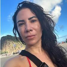 Kayla Driscoll's Instagram, Twitter & Facebook