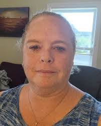 Jennifer Bissell's Instagram, Twitter & Facebook