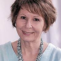 Sarah Bourne's Instagram, Twitter & Facebook