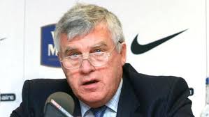 Leeds United record goalscorer Peter Lorimer passes away aged 74