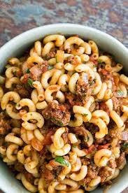 Hamburger And Macaroni Recipe Simplyrecipes Com Macaroni Recipes Pasta Recipes Elbow Pasta Recipes
