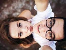 40 Best Selfie Poses For Couples Buzz16 Photo Poses For Couples Cute Couple Selfies Couple Photography Poses
