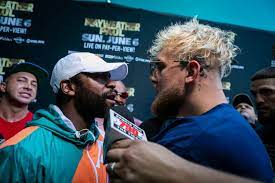 On stage after the faceoff, mayweather took aim at jake paul. Mw3zldfx29wvsm