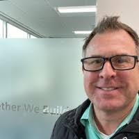 Daniel Hiatt's Instagram, Twitter & Facebook