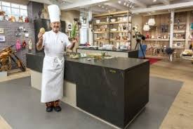 'karlos arguiñano en tu cocina' es un espacio culinario emitido en antena 3 en los medios días y presentado por el archiconocido cocinero karlos arguiñano. Es Destacada Presencia De Neolith En Cevisama Y Espacio Cocina Sici