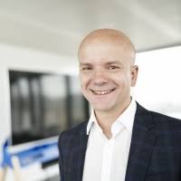 90+ "Pete Hendricks" profiles