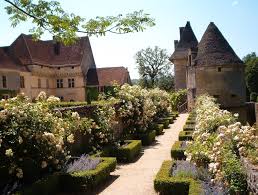Rose Garden At Losse Castle In Dordogne France Chateau Dordogne Jardins