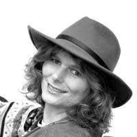 Sylvia Andersen's Instagram, Twitter & Facebook