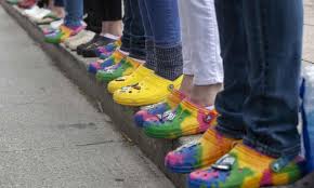 Log in or sign up to leave a comment log in sign up. Crocs Of Gold Celebrity Fans Fuel Frenzy To Buy Used Ugly Clogs Fashion The Guardian