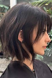 Black Bob Hair Styles 2020 Black Choppy Bob With Center Parted Bangs Choppybob Bobhairstyles Bobhaircuts In 2020 With Images Choppy Bob Hairstyles Thick Hair Styles