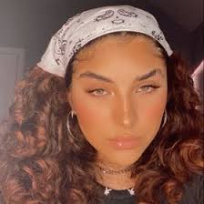 32 Anna and Kristoff ideas