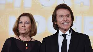 Así se conocieron Raphael y Natalia Figueroa hace 50 años: de sus comienzos  a su boda