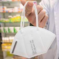 Such masks cover the nose, mouth and chin and may have inhalation and/or exhalation valves. Ffp2 Masken Desinfizieren Wie Man Den Corona Mundschutz Mehrfach Tragen Kann Verbraucher