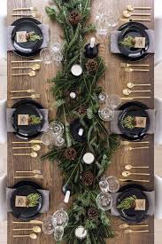25 Absolutely Gorgeous Centerpiece Ideas For Your Christmas Table Christmas Table Centerpieces Christmas Table Settings Christmas Tablescapes