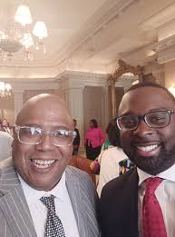 This key represents our gratitude, our admiration and our enduring respect  ...," Memphis Mayor Paul Young said during an event honoring Fred Smith.  See link below ⬇️ bit.ly/4osDTln