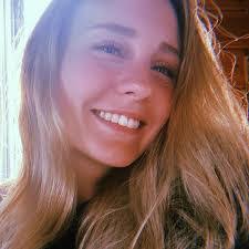 Clara Bane's Instagram, Twitter & Facebook