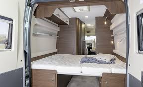 Unteres stockbett wurde gekürzt, da wir dort noch einen ablageschrank für tisch etc gebaut haben. Davis 591 Campingbus Mit Etagenbett