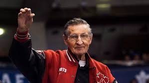 Walter gretzky har dött 82 år gammal. Gikdkprh Ezslm