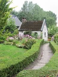 The Romantic Cottage Garden Cottage Garten Cottage Garten Design Hutten Im Englischen Stil