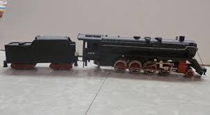 Fleischmann Ho Scale 1367 Diecast 2 8 2 Steam Engine And Tender Locomotive Fleischmann Steam Engine Locomotive Ho Scale