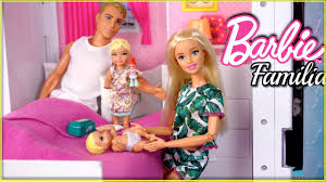 Juega gratis a juegos de barbie en isladejuegos. Familia Barbie Y Ken Rutina De Manana Con Sus Bebes Juguetes De Titi Youtube